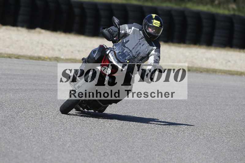 /01 02.04.2026 MAZ ADR/Gruppe gelb Gruppe gruen/73